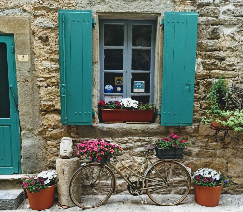 Gite Les Volets Verts Cesseras Exteriér fotografie
